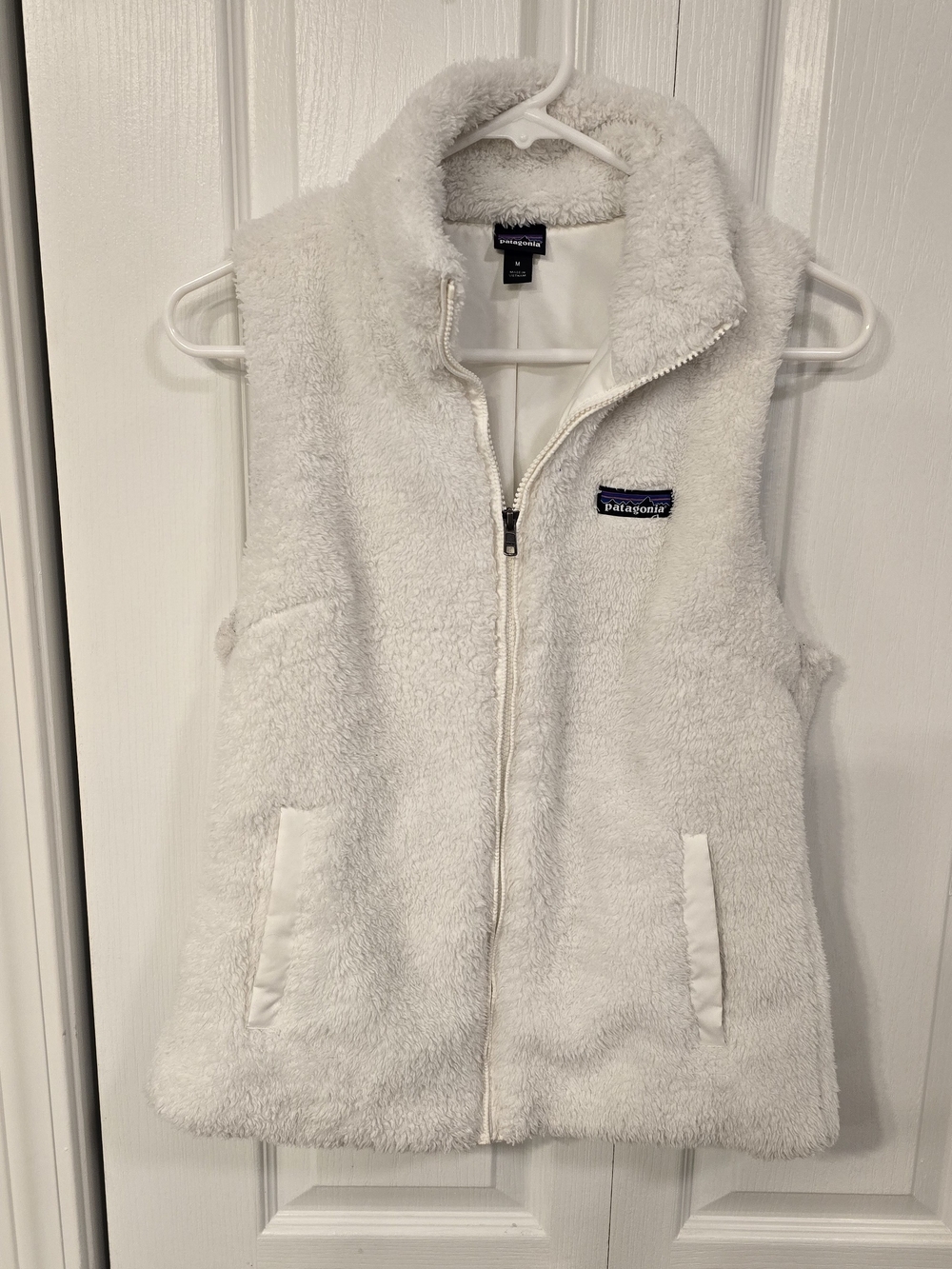 Patagonia Cream Sherpa Fleece Vest - Zip Front Cozy Layer